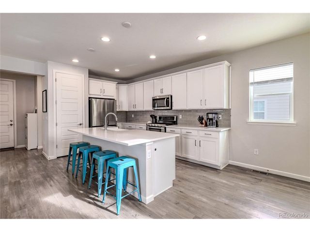 8335 Big Thompson St, Littleton, CO 80125