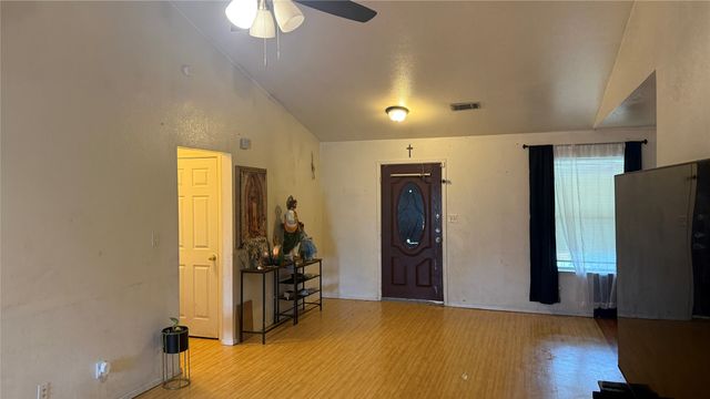 2330 John Mccoy Drive, Dallas, TX 75227