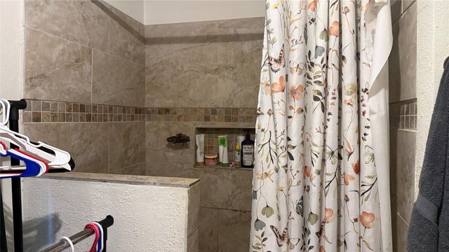2330 John Mccoy Drive, Dallas, TX 75227