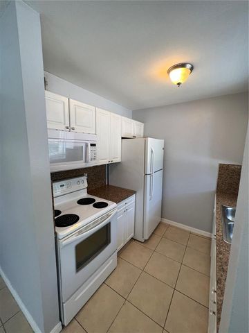 3206 W AZEELE STREET 100, Tampa, FL 33609