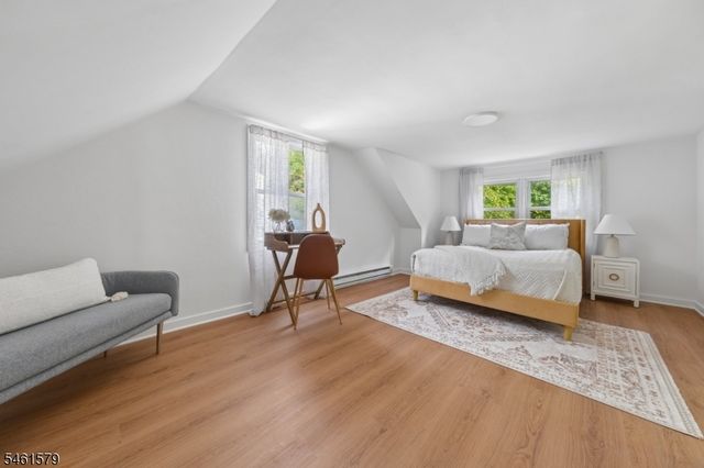 31 Glenview Dr, West Orange Twp., NJ 07052