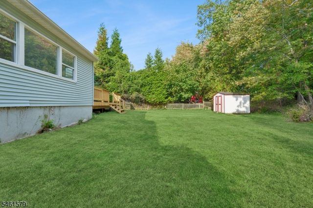 31 Glenview Dr, West Orange Twp., NJ 07052