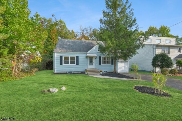 31 Glenview Dr, West Orange Twp., NJ 07052