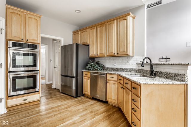 14152 Ledgewood Way, Carmel, IN 46032
