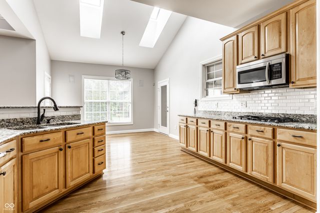14152 Ledgewood Way, Carmel, IN 46032