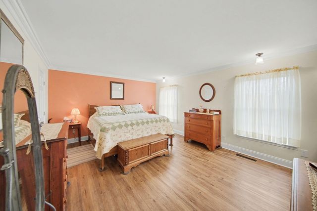 19840 Queens Court, Manchester, MI 48158