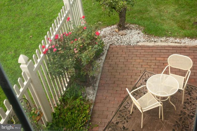 6 WELLINGTON, East Windsor, NJ 08520