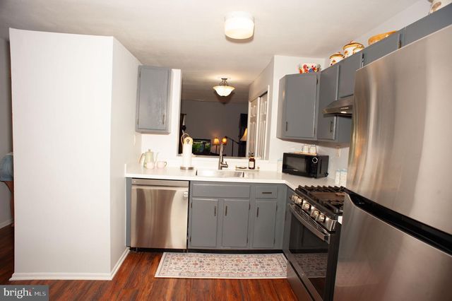 6 WELLINGTON, East Windsor, NJ 08520