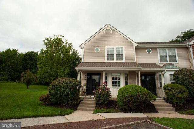 6 WELLINGTON, East Windsor, NJ 08520