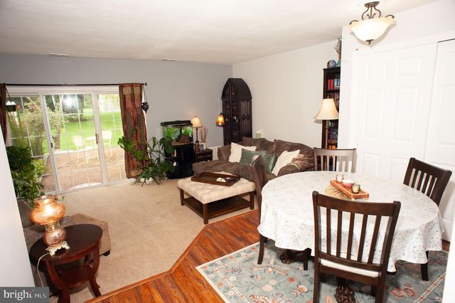 6 WELLINGTON, East Windsor, NJ 08520