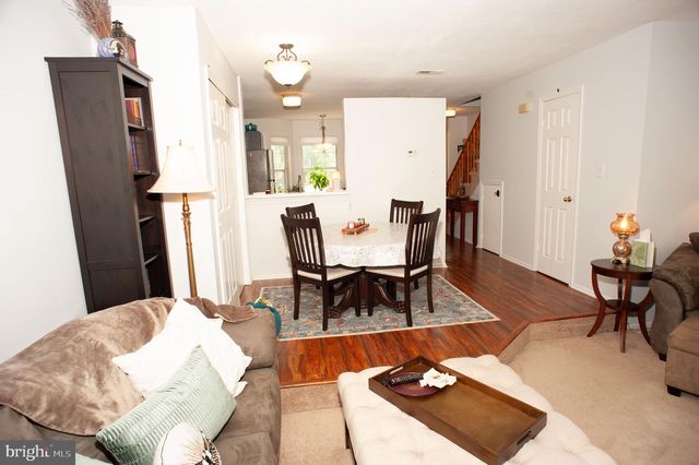 6 WELLINGTON, East Windsor, NJ 08520