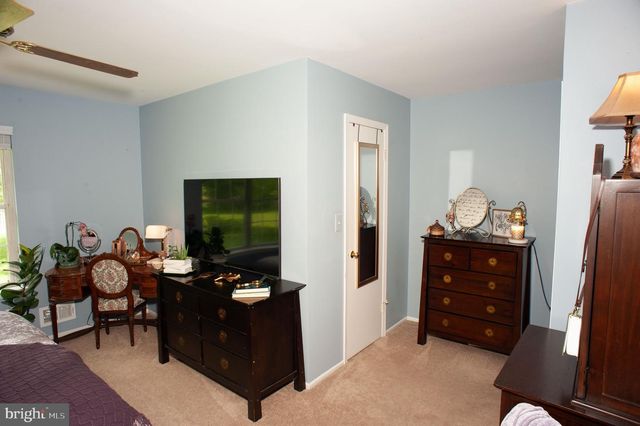 6 WELLINGTON, East Windsor, NJ 08520