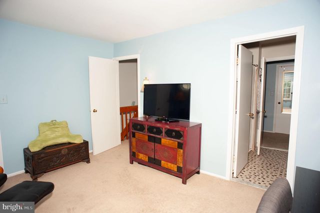 6 WELLINGTON, East Windsor, NJ 08520