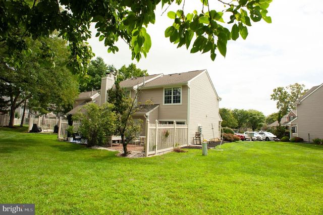 6 WELLINGTON, East Windsor, NJ 08520