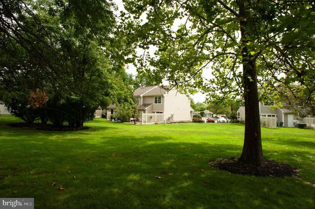 6 WELLINGTON, East Windsor, NJ 08520