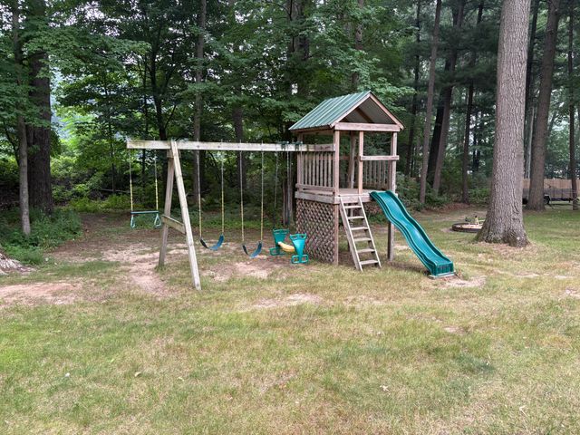 4300 Fruitvale Road, Montague, MI 49437