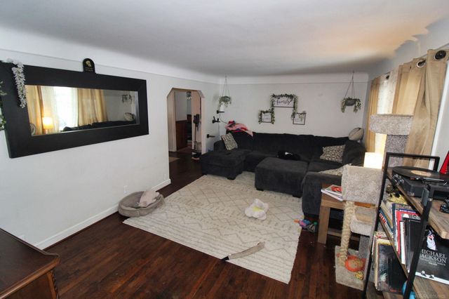 7821 Powers Court, Shelby Twp, MI 48317