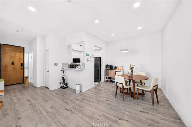 533 S St Andrews Place 408, Los Angeles, CA 90020
