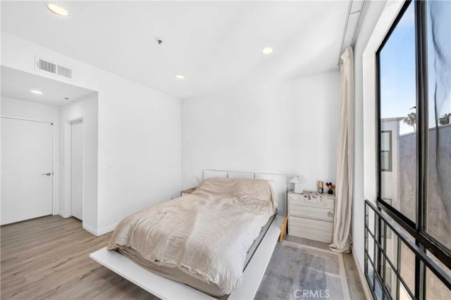 533 S St Andrews Place 408, Los Angeles, CA 90020