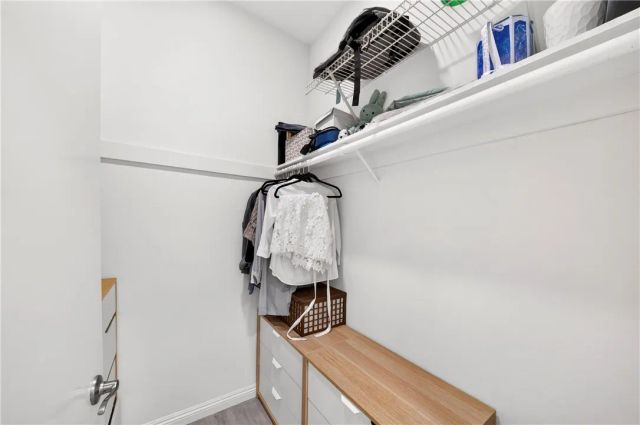 533 S St Andrews Place 408, Los Angeles, CA 90020