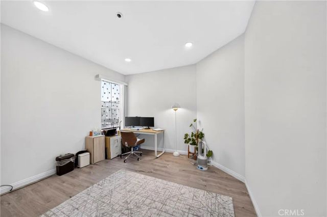 533 S St Andrews Place 408, Los Angeles, CA 90020