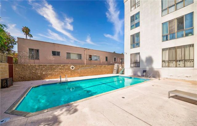533 S St Andrews Place 408, Los Angeles, CA 90020