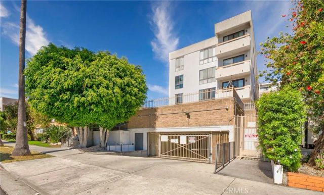 533 S St Andrews Place 408, Los Angeles, CA 90020
