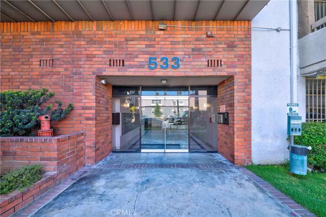 533 S St Andrews Place 408, Los Angeles, CA 90020