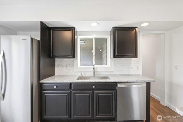 8145 Sandy Hook Terrace, Clinton, WA 98236