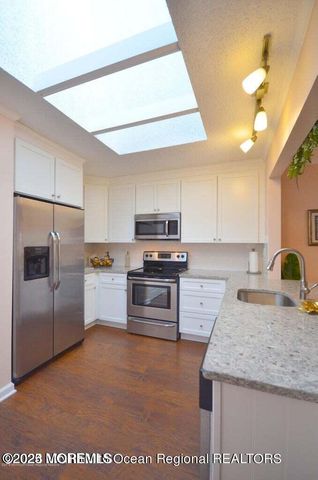 101 Hancock Court, Red Bank, NJ 07701