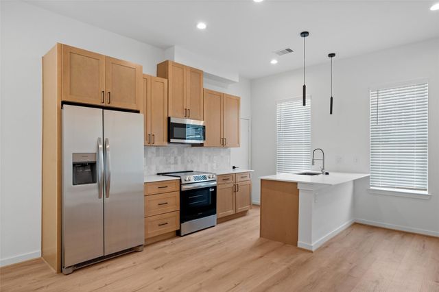 1408 Enid St A, Houston, TX 77009