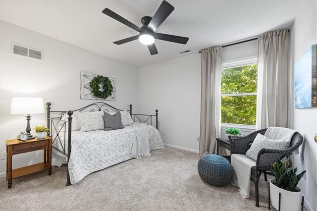 829 Prescott Drive, Lawrence, KS 66049