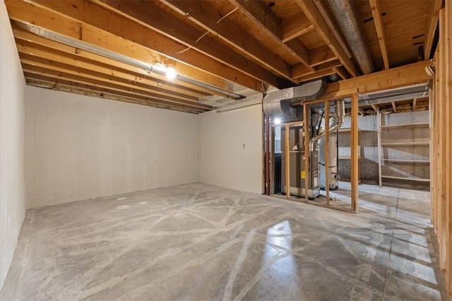 829 Prescott Drive, Lawrence, KS 66049