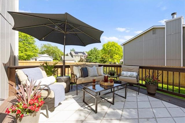 829 Prescott Drive, Lawrence, KS 66049