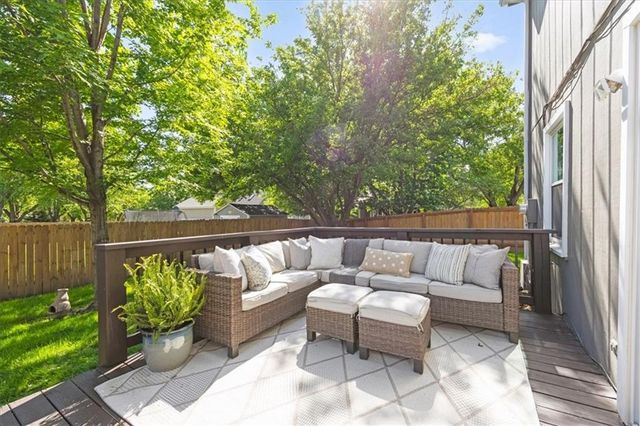 829 Prescott Drive, Lawrence, KS 66049