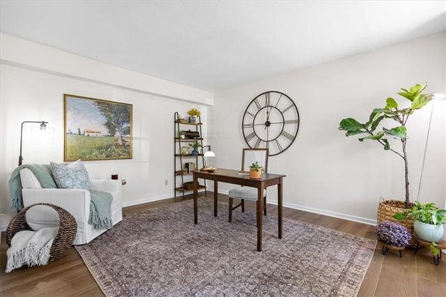 829 Prescott Drive, Lawrence, KS 66049