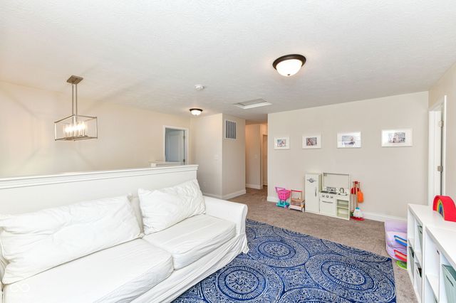 916 Alba Drive, Lebanon, IN 46052