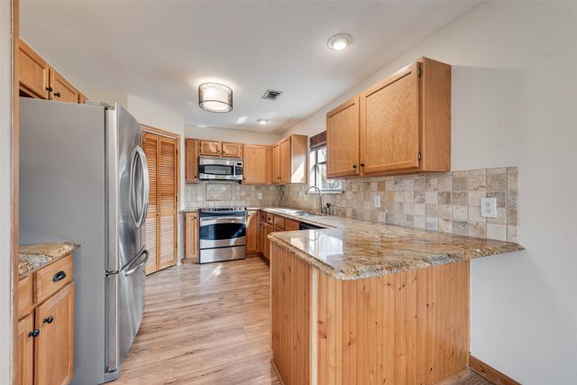 471 Caviness Drive, Grapevine, TX 76051