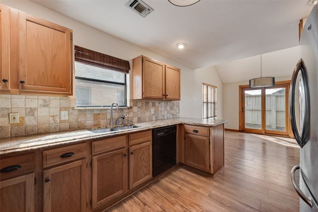 471 Caviness Drive, Grapevine, TX 76051