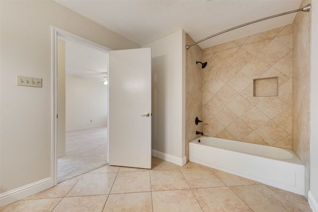 471 Caviness Drive, Grapevine, TX 76051