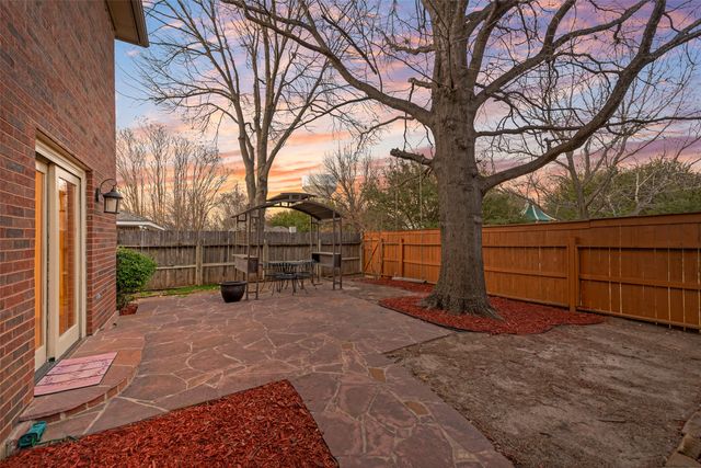 471 Caviness Drive, Grapevine, TX 76051