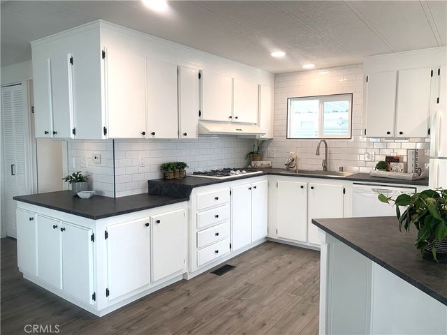 975 California Street 64, Calimesa, CA 92320