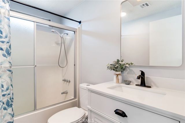 975 California Street 64, Calimesa, CA 92320