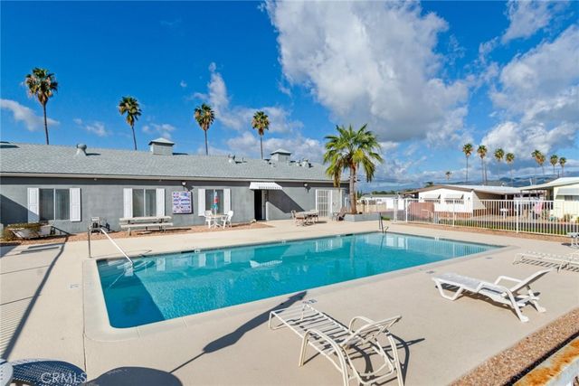 975 California Street 64, Calimesa, CA 92320