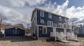 70 New Paltz 1A, Highland, NY 12528