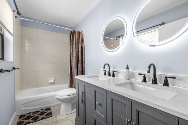 2083 NE Collins Circle 8-100, Jensen Beach, FL 34957