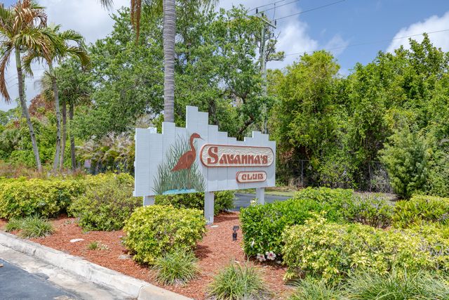 2083 NE Collins Circle 8-100, Jensen Beach, FL 34957