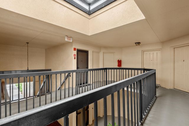 2083 NE Collins Circle 8-100, Jensen Beach, FL 34957