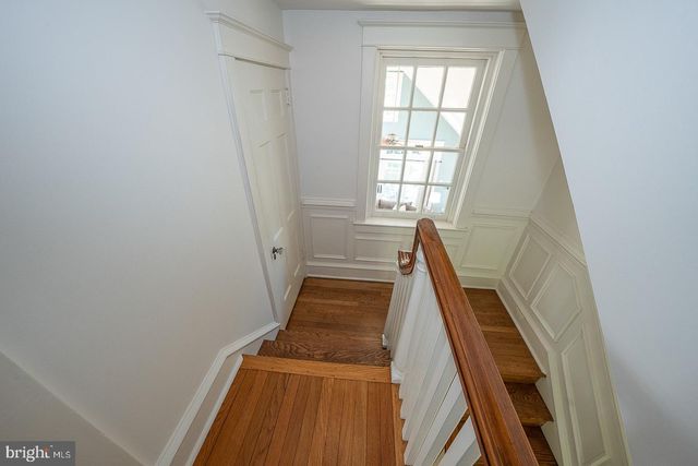 312 WINDSOR AVE, Wayne, PA 19087