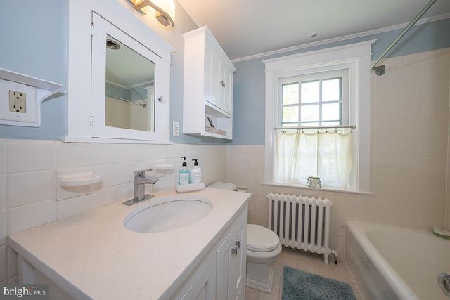 312 WINDSOR AVE, Wayne, PA 19087